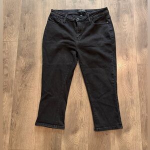 Judy Blue Capri Fit Black Jeans 11/30 High Rise